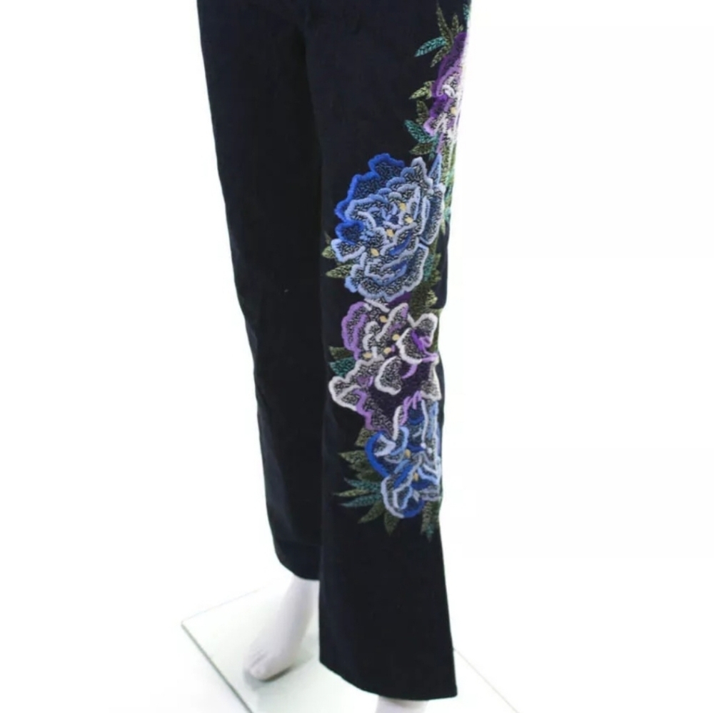 Vivienne tam jeans size 1 embroidered